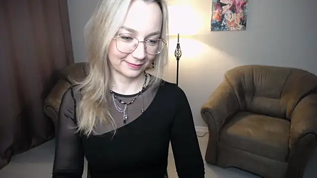 Ava Elior online show from 22, 4, 2026