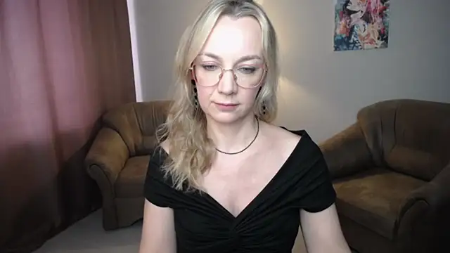 Snapshot of Ava_Elior chatting on 21, 7, 2026 Ava Elior online show from 21, 7, 2026