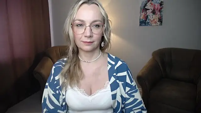 Snapshot of Ava_Elior chatting on 7, 6, 2026 Ava Elior online show from 7, 6, 2026