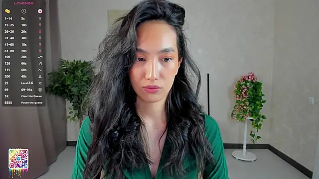 FlirtyAura online show from 10, 3, 2026