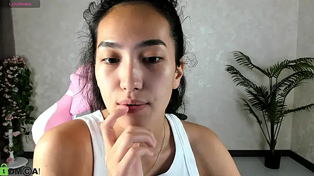 FlirtyAura online show from 9, 9, 2025