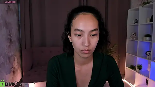 FlirtyAura online show from 18, 7, 2026