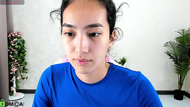 FlirtyAura online show from 12, 10, 2025