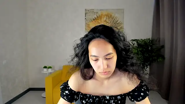 Snapshot of FlirtyAura chatting on 18, 5, 2026 FlirtyAura online show from 18, 5, 2026