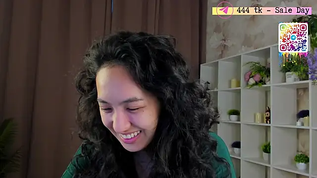 Snapshot of FlirtyAura chatting on 2, 6, 2026 FlirtyAura online show from 2, 6, 2026