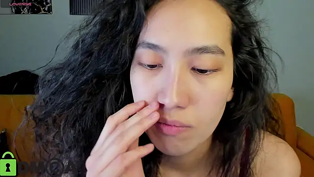 FlirtyAura online show from 24, 3, 2026