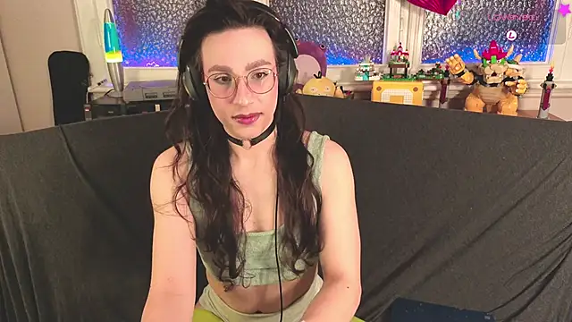 Zesty Peach online show from 5, 3, 2026