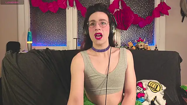 Zesty Peach online show from 3, 3, 2026