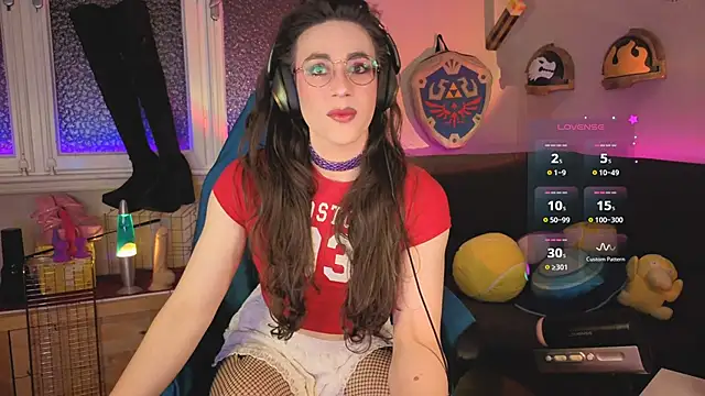 Snapshot of Zesty_Peach chatting on 6, 5, 2026 Zesty Peach online show from 6, 5, 2026