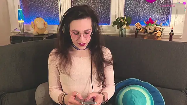 Zesty Peach online show from 23, 3, 2026