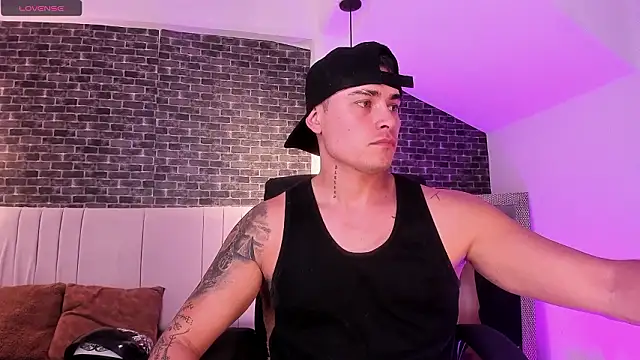 connorsmiith online show from 14, 2, 2026