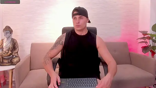 connorsmiith online show from 13, 4, 2026