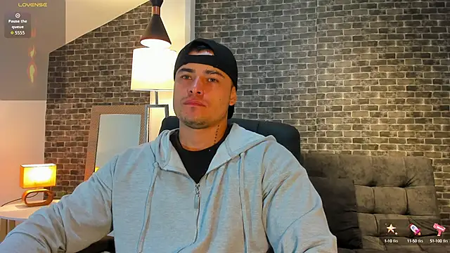 connorsmiith online show from 13, 10, 2025