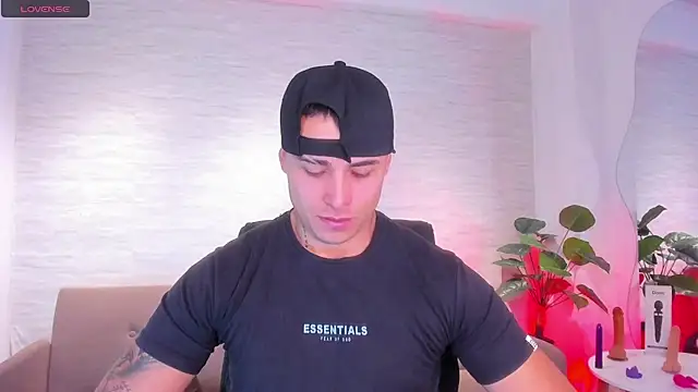 connorsmiith online show from 25, 4, 2026