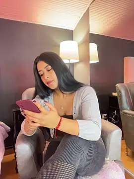 BellaFernandez   online show from 26, 5, 2026