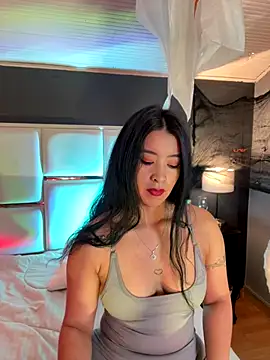 Snapshot of BellaFernandez__ chatting on 1, 11, 2025 BellaFernandez online show from 1, 11, 2025