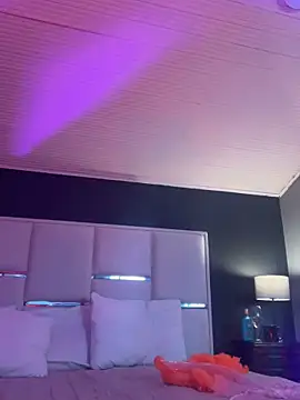 Snapshot of BellaFernandez__ chatting on 21, 10, 2025 BellaFernandez online show from 21, 10, 2025