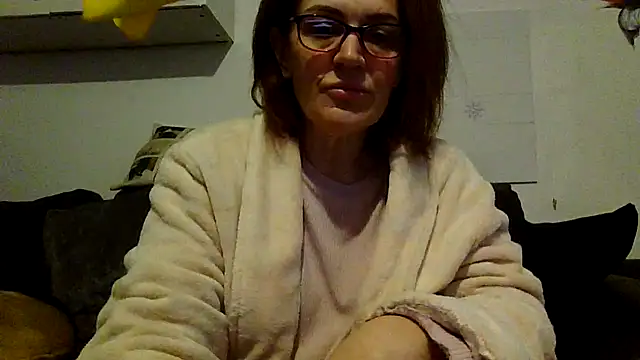 RubyyRosee online show from 1, 12, 2025