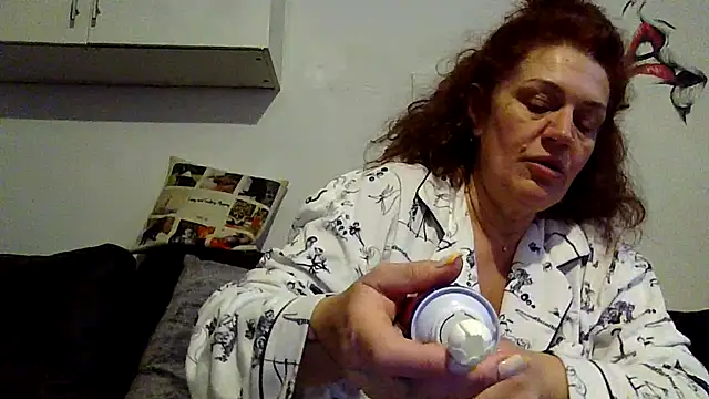 RubyyRosee online show from 17, 4, 2026