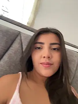 Snapshot of Lupe_19 chatting on 14, 9, 2025 Lupe 19 online show from 14, 9, 2025