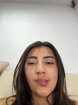 Snapshot of Lupe_19 chatting on 28, 9, 2025 Lupe 19 online show from 28, 9, 2025
