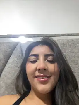 Snapshot of Lupe_19 chatting on 12, 9, 2025 Lupe 19 online show from 12, 9, 2025