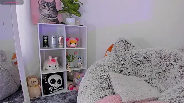 Snapshot of akame_meow chatting on 28, 10, 2025 akame meow online show from 28, 10, 2025