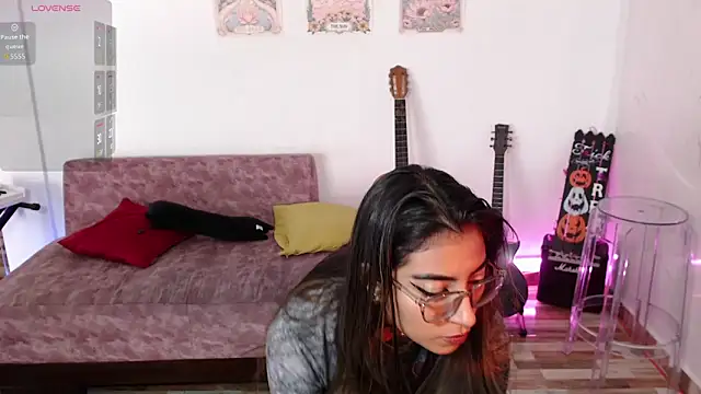 Susanahendrix online show from 29, 10, 2025