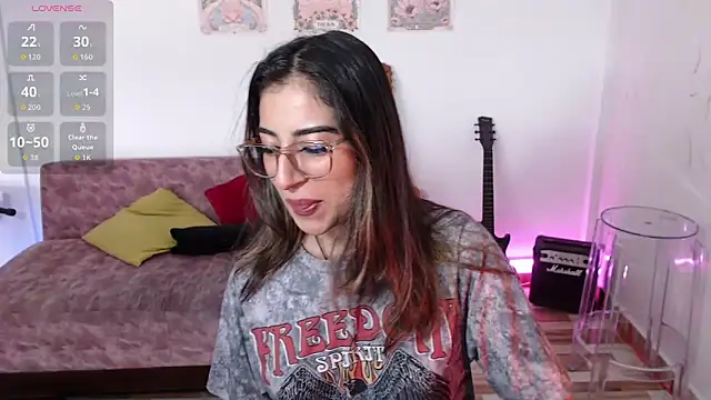 Susanahendrix online show from 3, 11, 2025