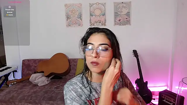 Susanahendrix online show from 12, 11, 2025