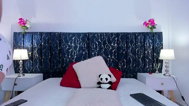 katte landerr online show from 25, 3, 2026