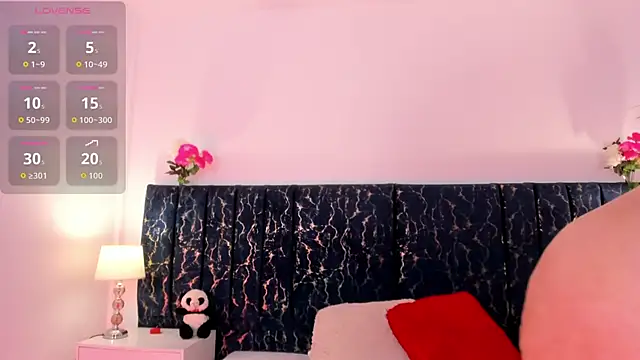 Snapshot of katte_landerr chatting on 9, 5, 2026 katte landerr online show from 9, 5, 2026