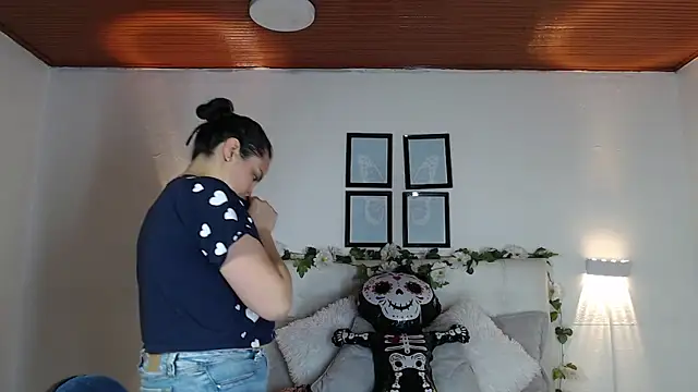 Megan 05  online show from 15, 11, 2025