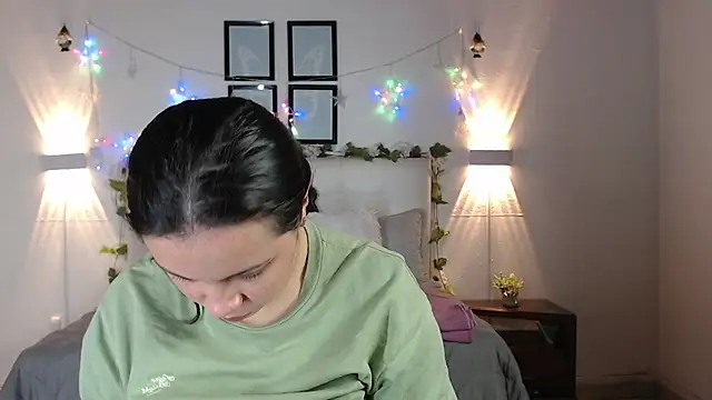 Megan 05  online show from 23, 3, 2026