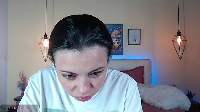 Snapshot of Megan_05_ chatting on 15, 7, 2026 Megan 05 online show from 15, 7, 2026