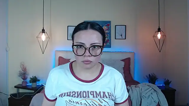 Snapshot of Megan_05_ chatting on 19, 6, 2026 Megan 05 online show from 19, 6, 2026