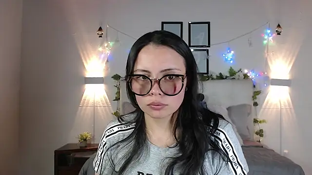 Megan 05  online show from 9, 3, 2026