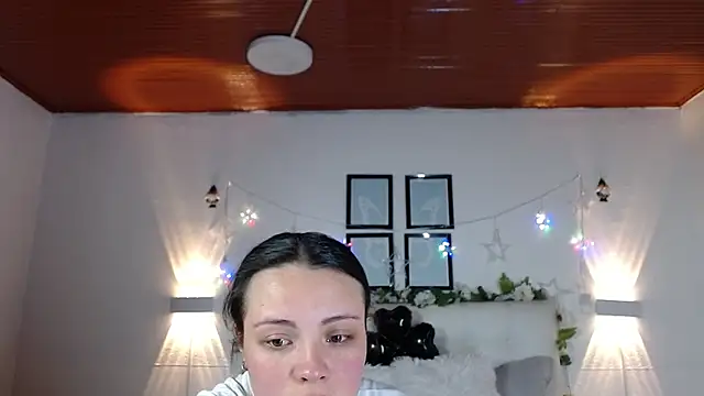 Megan 05  online show from 4, 2, 2026