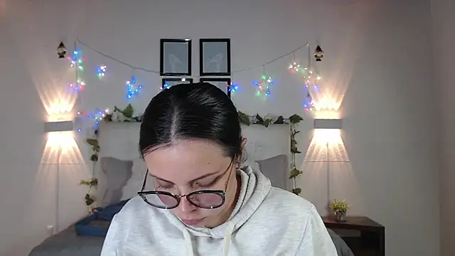 Megan 05  online show from 17, 2, 2026