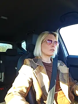 Sunny-Sin online show from 4, 3, 2026