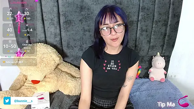 Littlee Bunny  online show from 4, 10, 2025