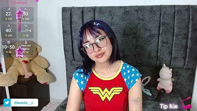 Littlee Bunny  online show from 29, 9, 2025