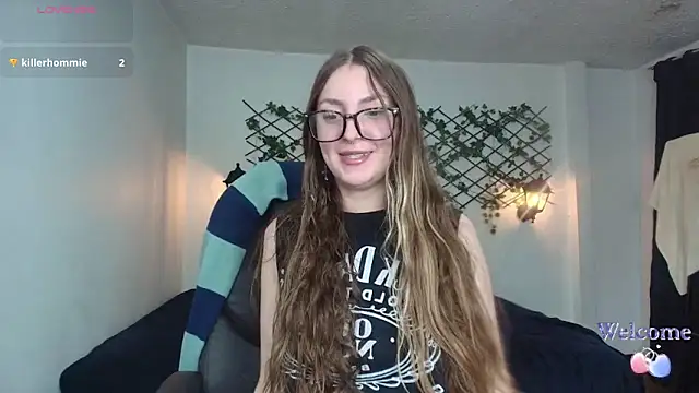 velvet  moon online show from 5, 4, 2026