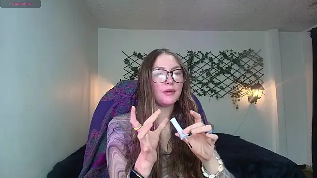 velvet  moon online show from 31, 3, 2026