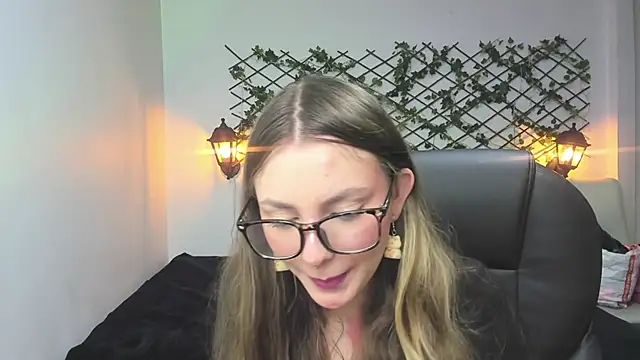 velvet  moon online show from 27, 3, 2026