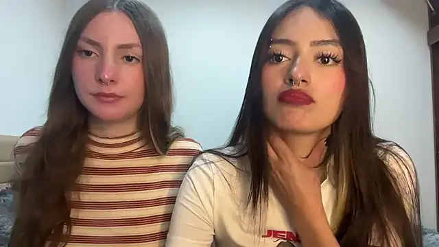 velvet  moon online show from 26, 4, 2026