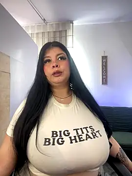 Angie lynn online show from 20, 9, 2025