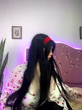 Angie lynn online show from 23, 10, 2025