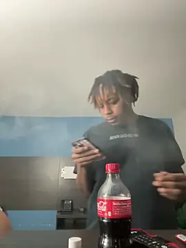 Snapshot of BigMfLuther chatting on 23, 12, 2025 BigMfLuther online show from 23, 12, 2025