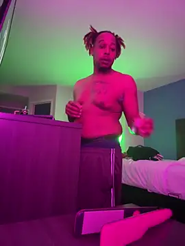 Snapshot of BigMfLuther chatting on 14, 12, 2025 BigMfLuther online show from 14, 12, 2025